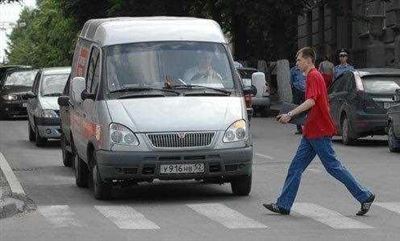 Сбил пешехода: водитель и его ответственность